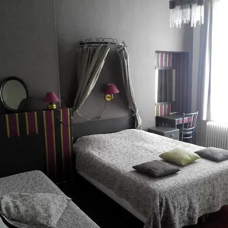 فندق هوتل فان إيك 2*