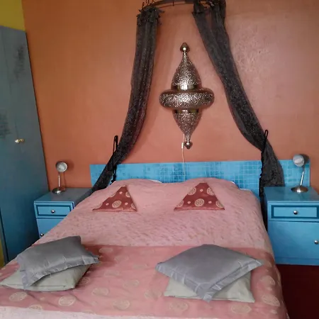 Eyck Hotel 2*